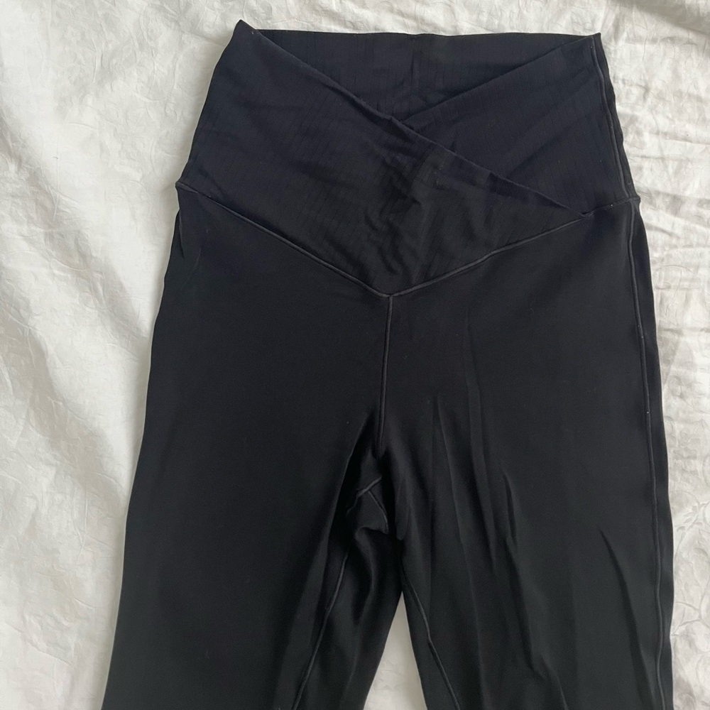 Aerie crossover flare leggings black